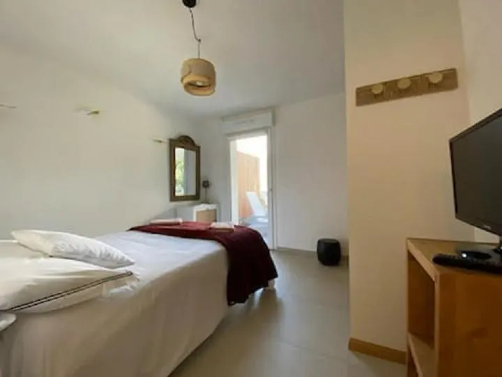 Apartment Bord Du Lac Cocoon Du Lac Draps Et Linge De Maison Menage Inclus Savines France